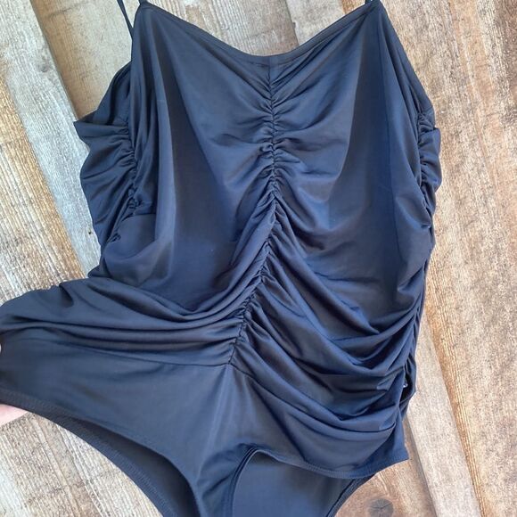 Express Body Contour Compression Ruched Bodysuit With Bra Cups-black - Picture 5 of 14